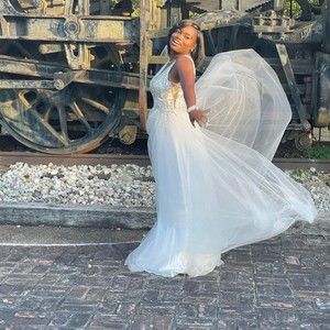 Meet your Posher, Karmisha